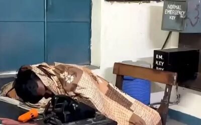 रेल गुमटी बंद कर सो गया गेटमैन, जन शताब्दी समेत तीन ट्रेन अटकी, सस्पेंड
