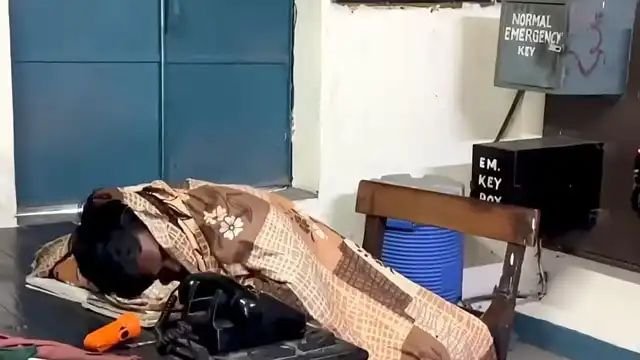 रेल गुमटी बंद कर सो गया गेटमैन, जन शताब्दी समेत तीन ट्रेन अटकी, सस्पेंड